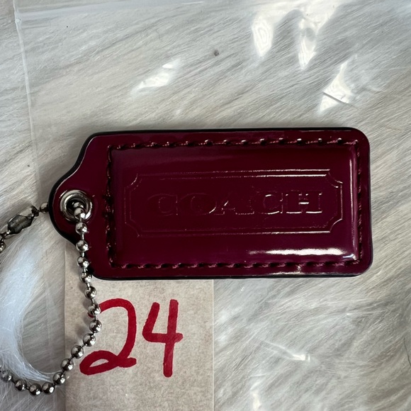 Coach hangtag - Picture 2 of 3